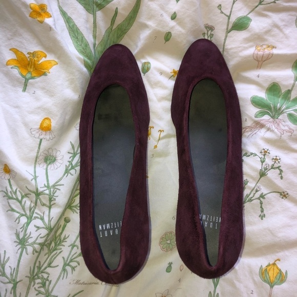Stuart Weitzman Bordeaux Suede Chic Pump - Picture 3 of 8